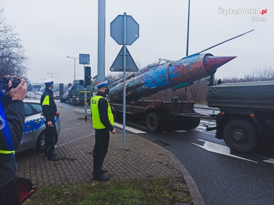 Myśliwiec MIG-21 trafił do Muzeum Techniki Wojskowej