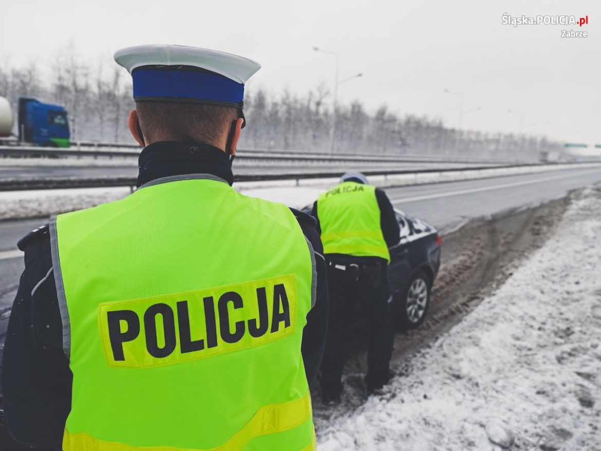 Na całej długości A4 trwają dziś działania policji