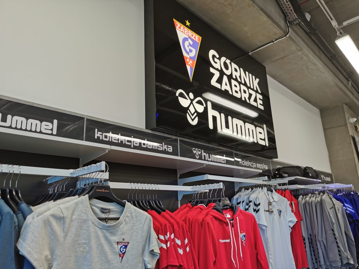 Górnik Zabrze. Problem z koszulkami. „Zwracamy się z prośbą o cierpliwość”