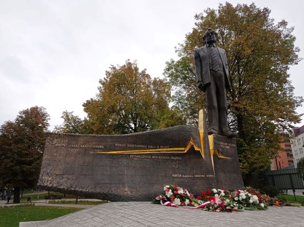 „A Zbyszek Religa patrzy na to wszystko i się uśmiecha…”