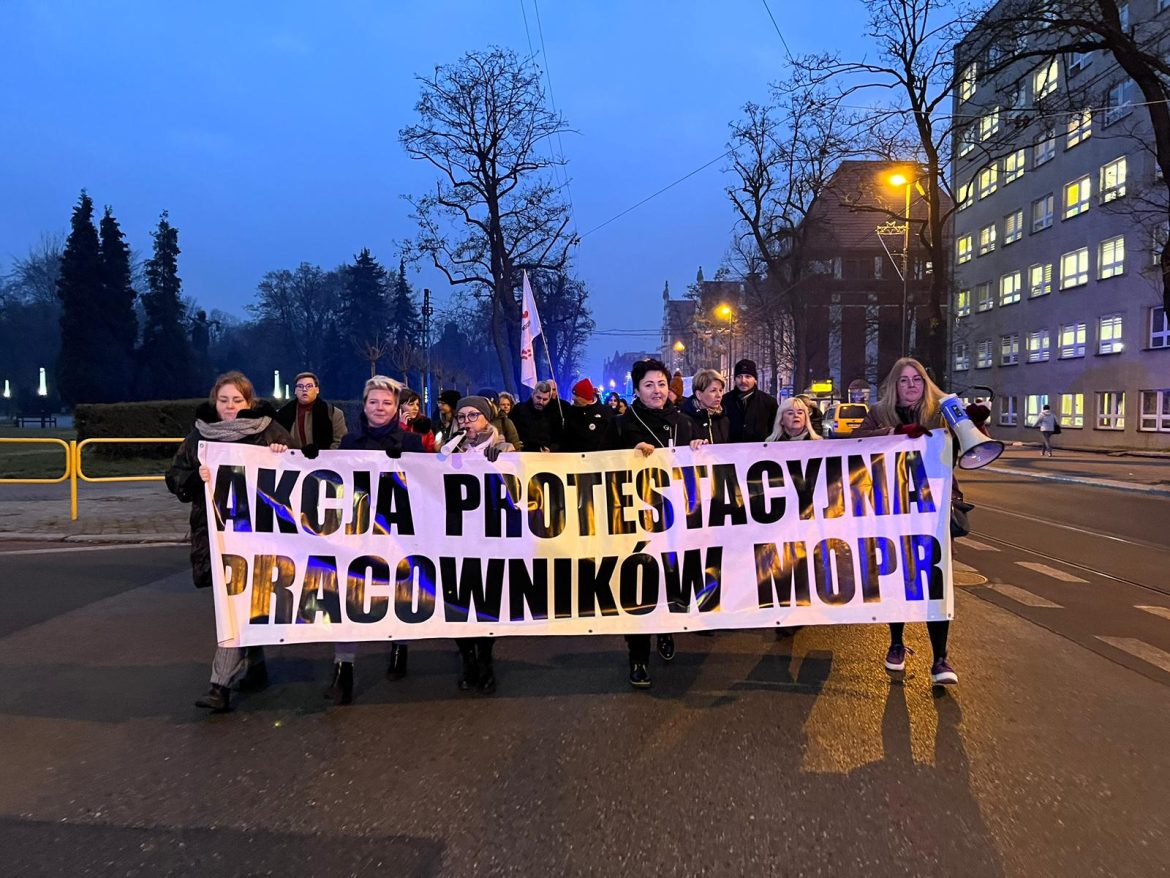 Protest pracowników MOPR