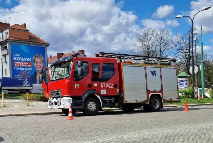 Straż pożarna usunęła baner jednego z kandydatów na prezydenta Zabrza