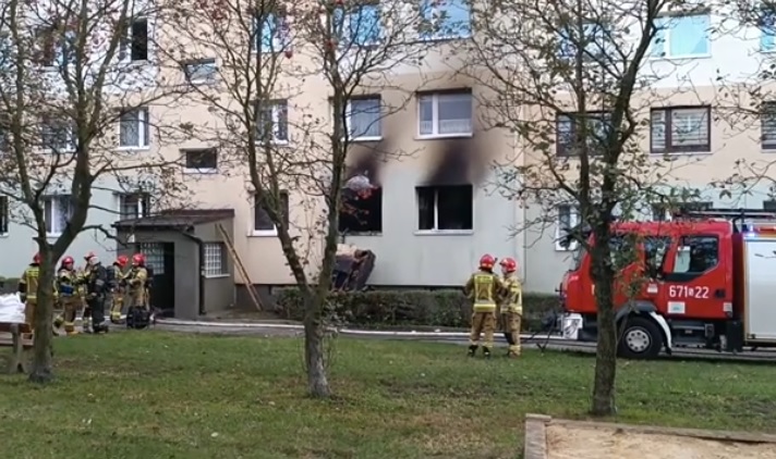 Pożar na Zaborzu. Kobietę w ciąży przewieziono do szpitala