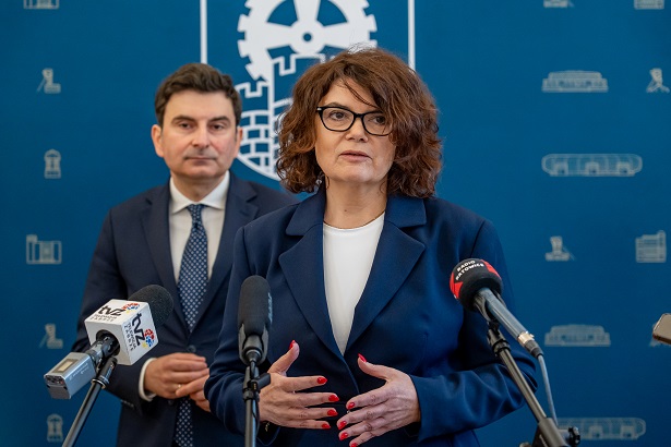Komisarz Ewa Weber rozpoczęła pracę. Nowa jakość w ratuszu?