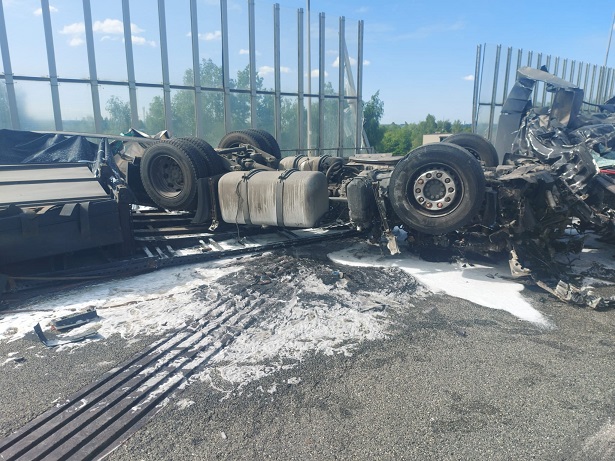 Śmiertelny wypadek na A4. Autostrada w kierunku Katowic zablokowana