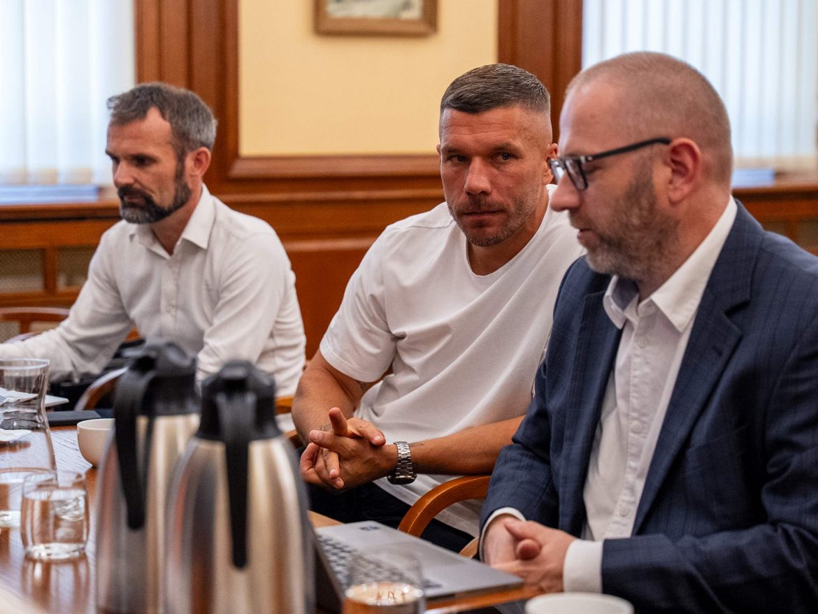 Prywatyzacja Górnika Zabrze. Lukas Podolski spotkał się z przedstawicielami miasta