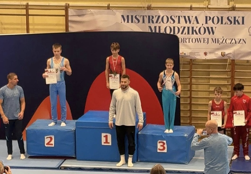Zabrzanie z medalami Mistrzostw Polski Młodzików w gimnastyce sportowej