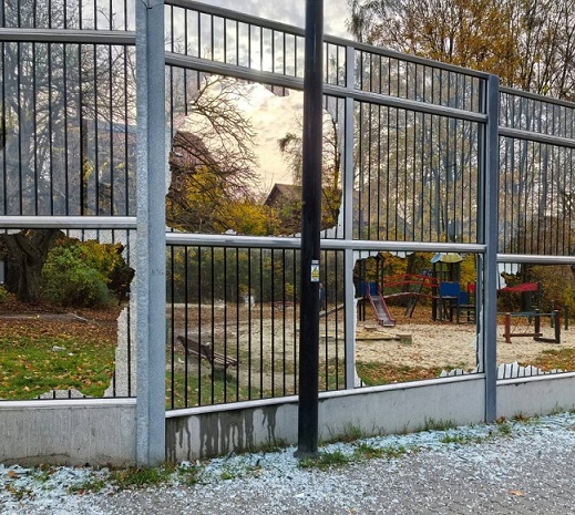 Apel o reagowanie na akty wandalizmu przy Alei Korfantego