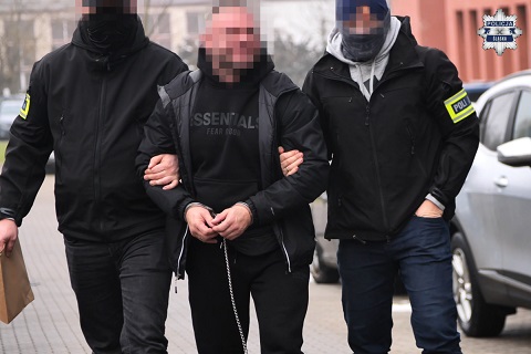 Śląska Policja uderza w zbrojną grupę pseudokibiców powiązanych z „Torcidą”