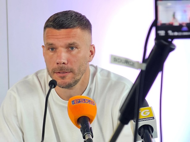 Lukas Podolski: Do sprzedaży mogło dojść wcześniej, straciliśmy przez to dużo pieniędzy