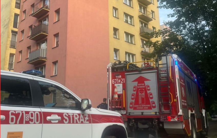 Ewakuacja 16 mieszkańców na Tuwima. Wykryto tlenek węgla