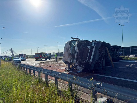 Wypadek tira sparaliżował ruch na A4. Ogromne utrudnienia przy węźle Sośnica
